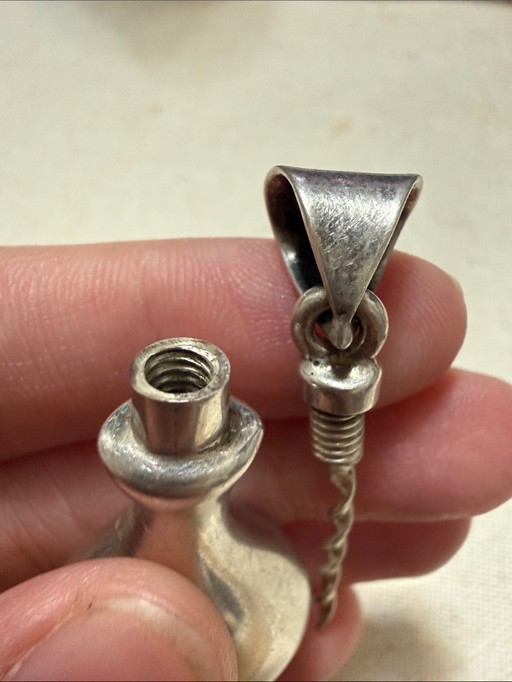 Vintage Sterling Silver925 Teardrop Pendant Necklace Meant to put purfume inside - Picture 7 of 12